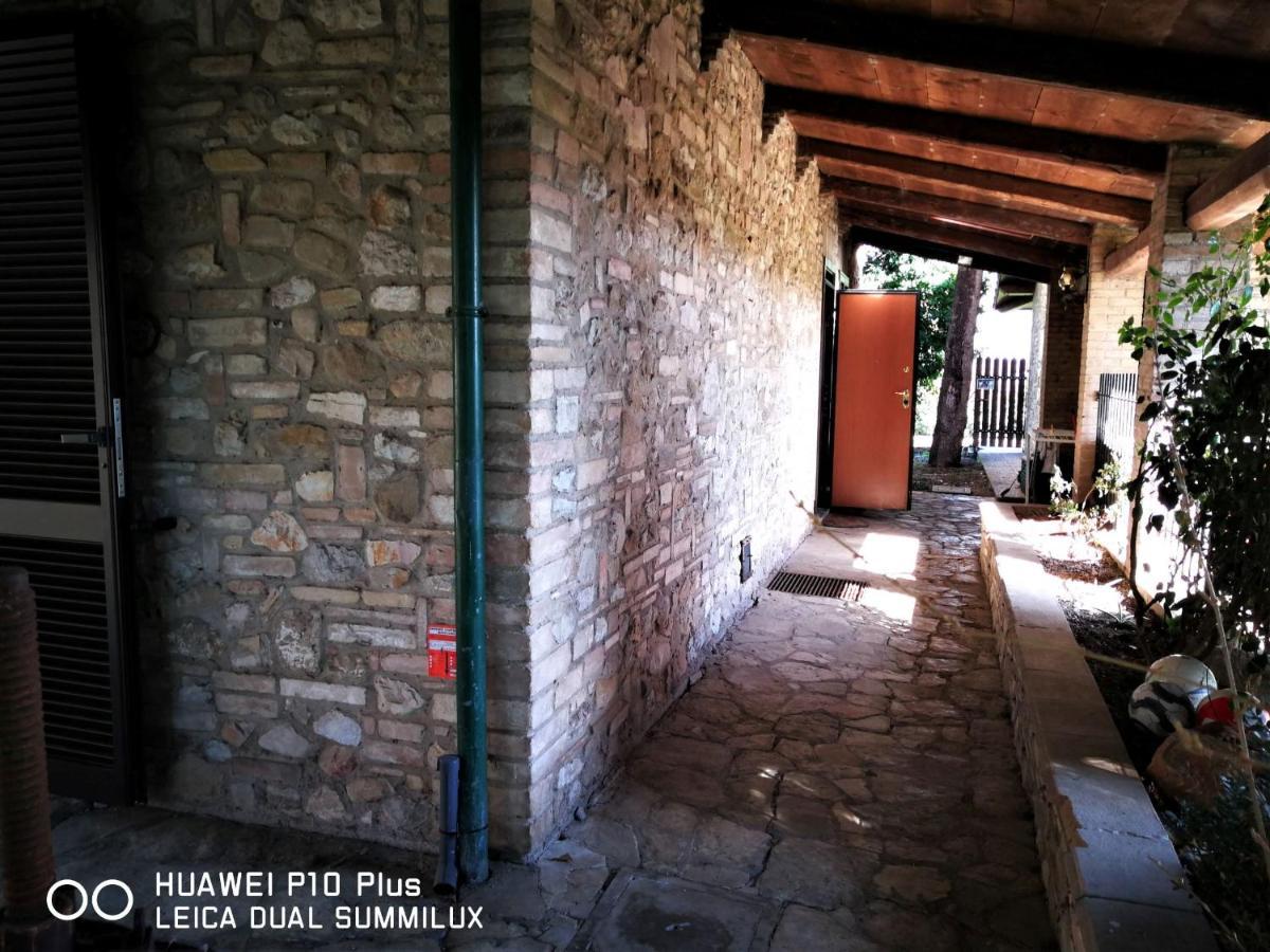 Villa Con Piscina Assisi Eksteriør bilde
